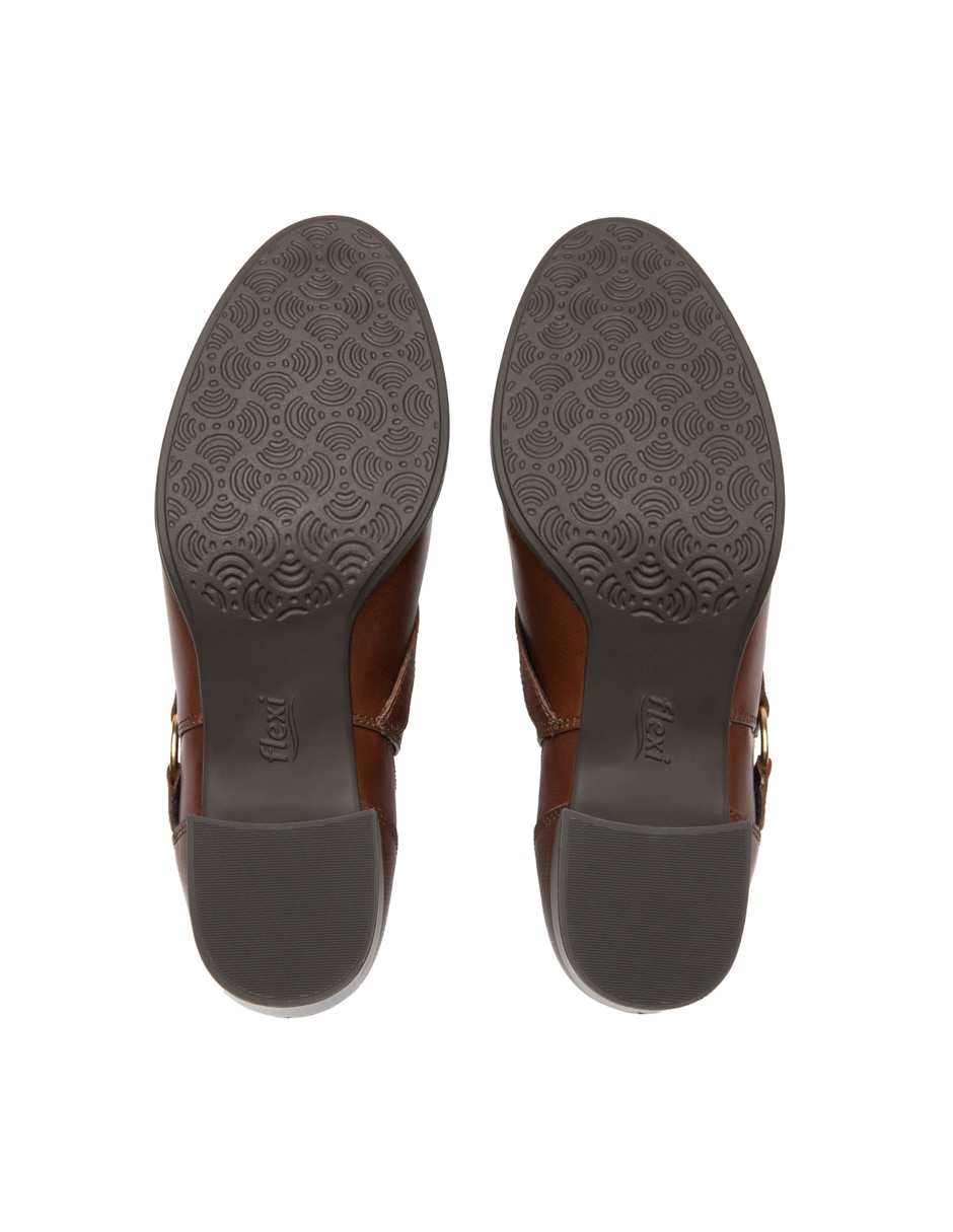 Zapato de piel para mujer 9