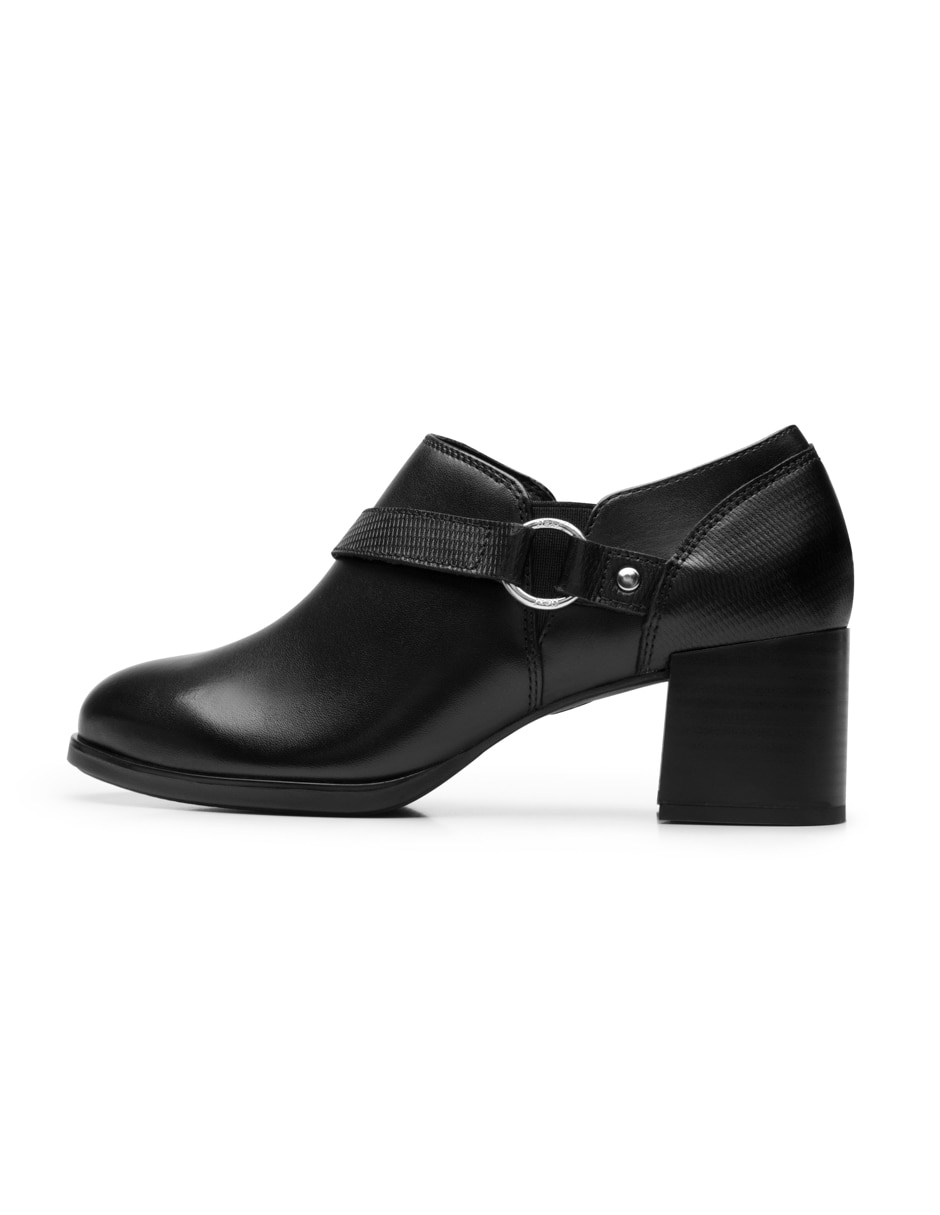 Zapato de piel para mujer
