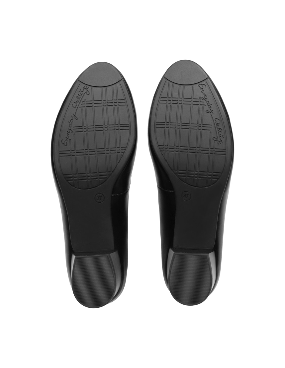 Zapatilla semivestir 10