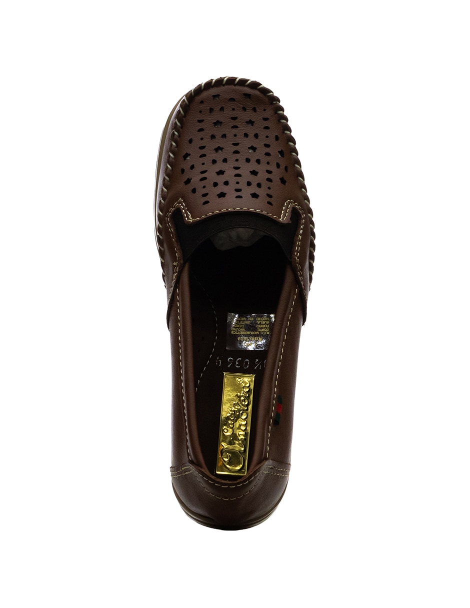 Zapato de piel para mujer