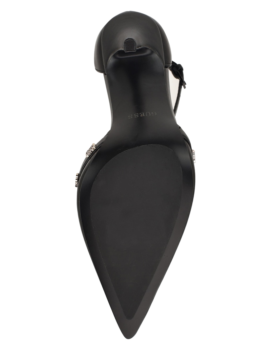 Zapatilla de piel 2