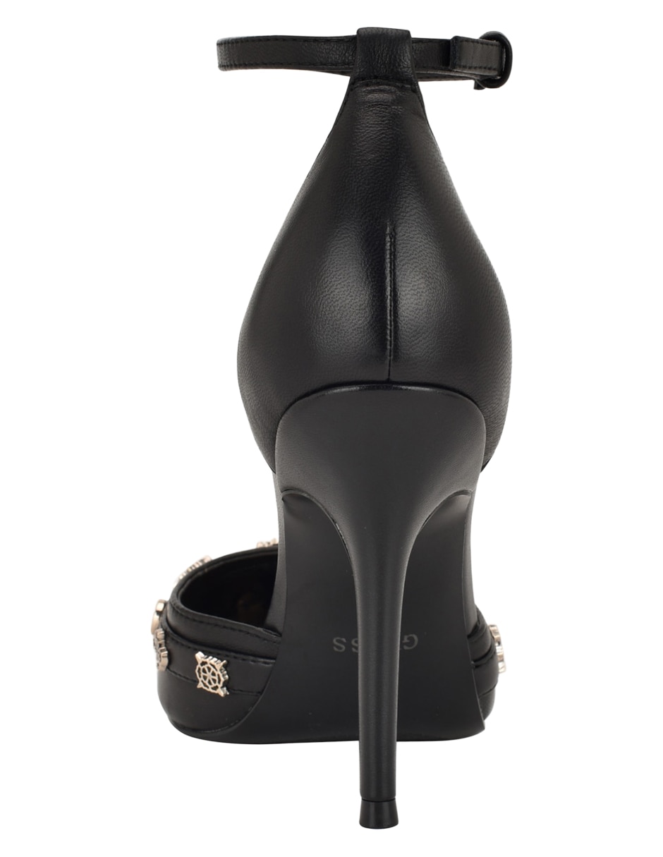 Zapatilla de piel 6