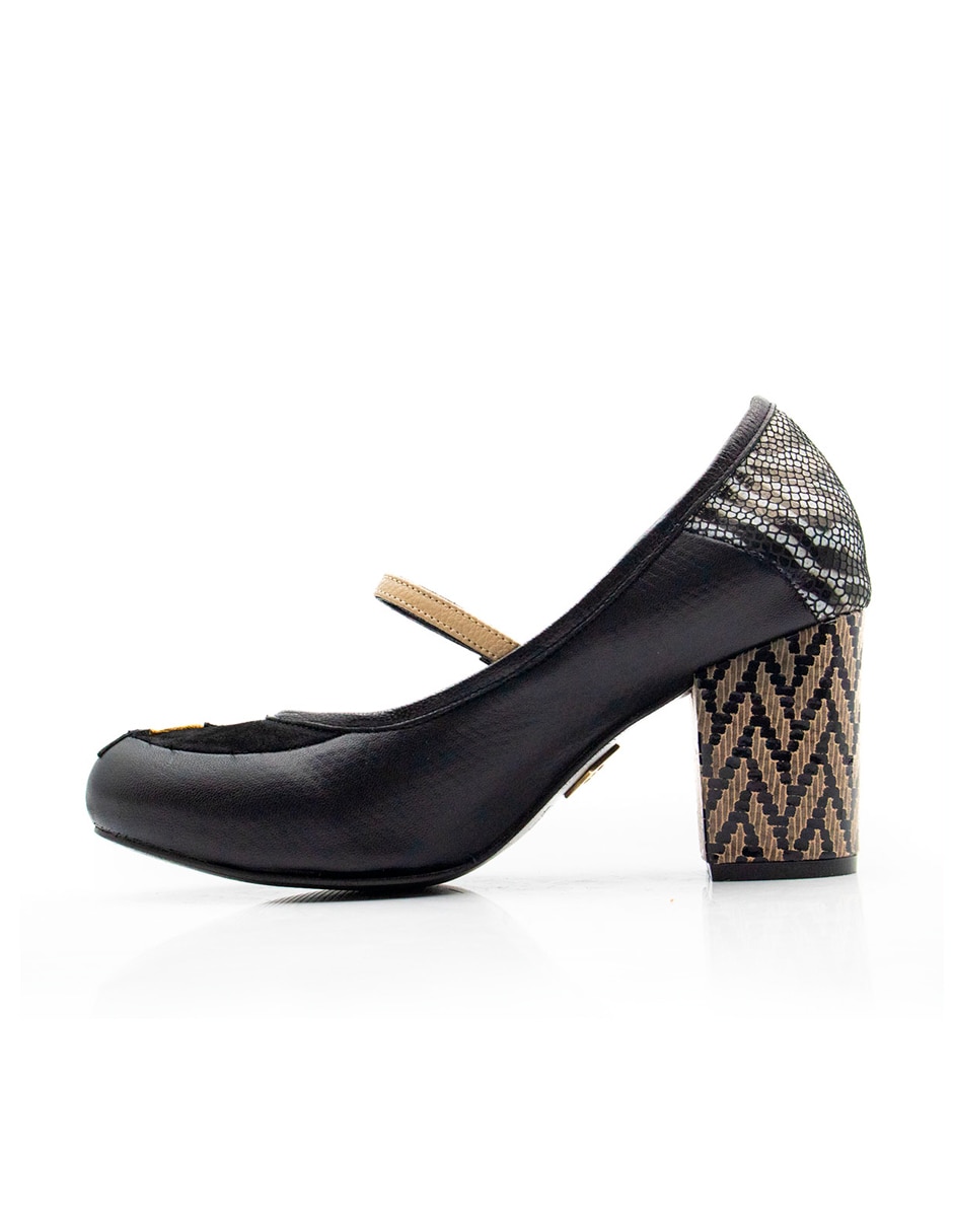 Zapatilla de piel 2
